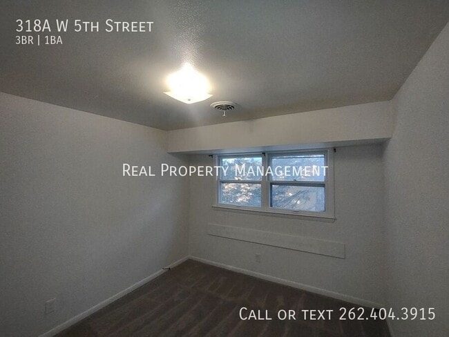 Building Photo - 318A W 5th St