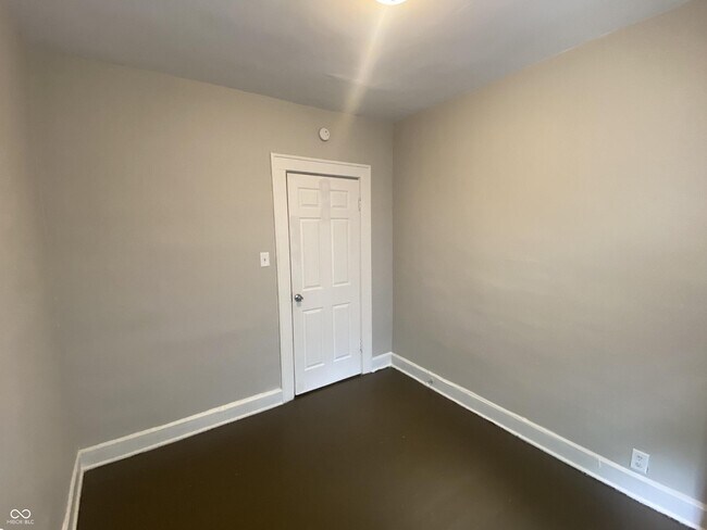 Building Photo - 4221 Guilford Ave