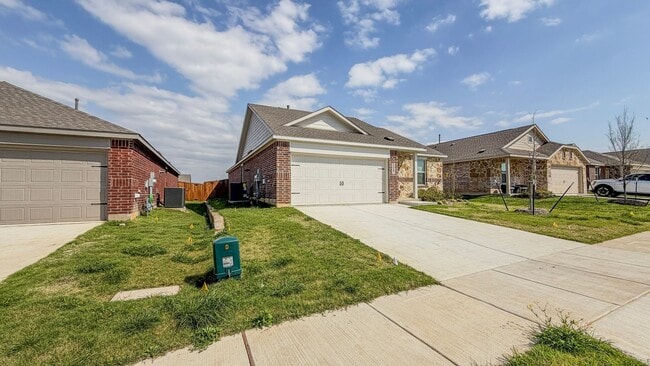 Building Photo - Modern Living | Spacious Layout | Private Backyard Retreat