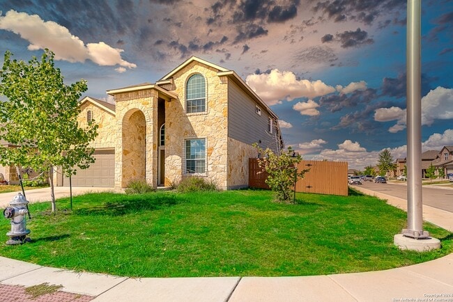 Primary Photo - 2307 Clover Ridge