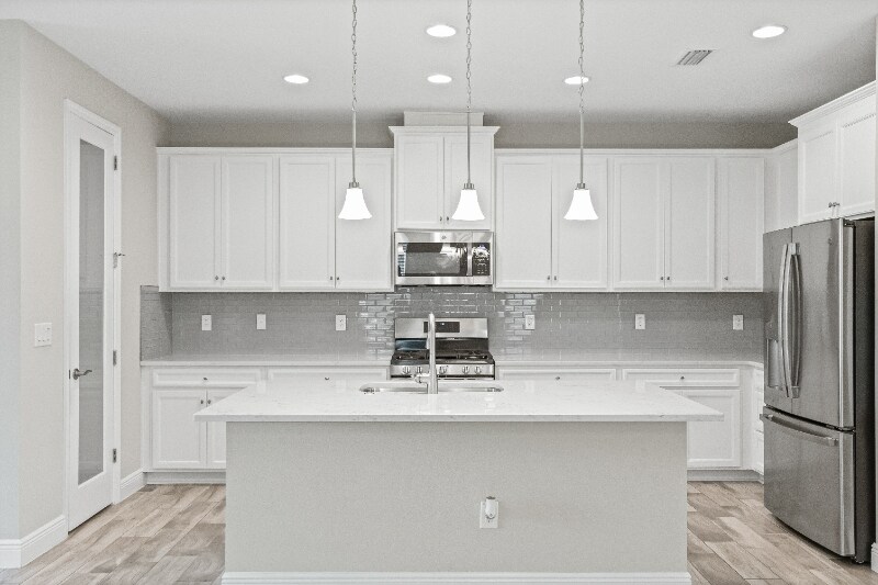 Building Photo - 5607 Limelight Dr