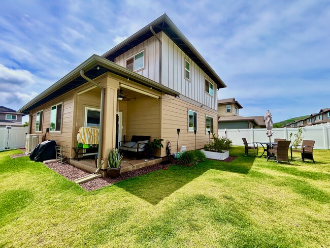 Building Photo - 91-4088-4088 Hikuha St