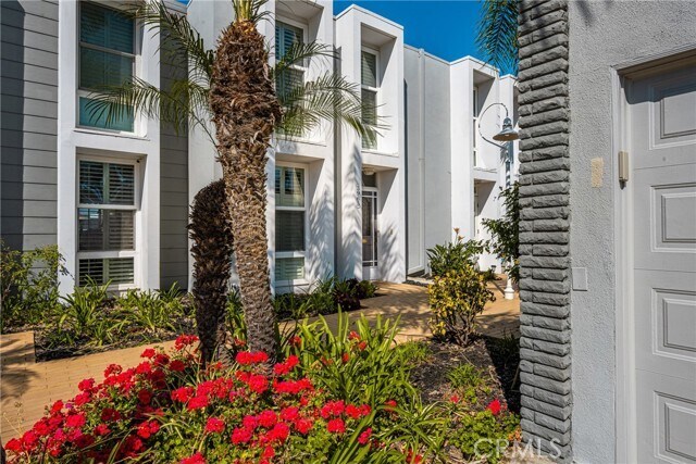 Building Photo - 3965 Aladdin Dr