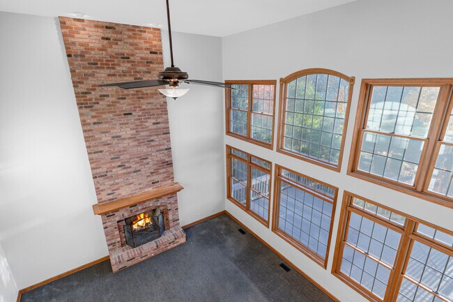 Building Photo - 4N550 School Rd