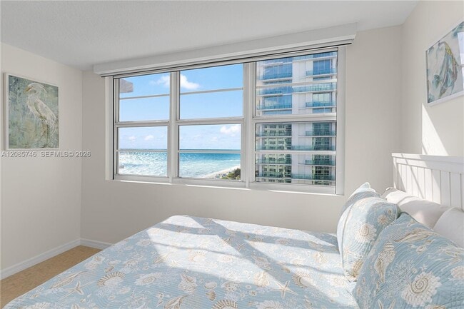 Building Photo - 6917 Collins Ave