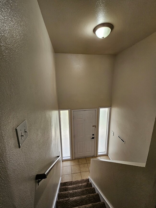 Building Photo - 3963 Dimrall Dr