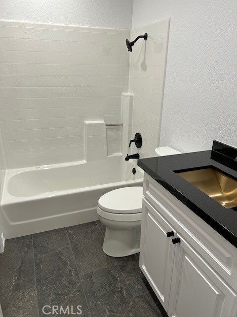 Building Photo - 2601 S Broadmoor Dr