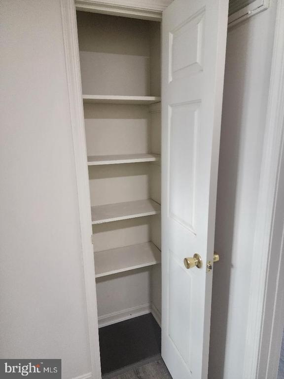 Building Photo - 130 W 13th St