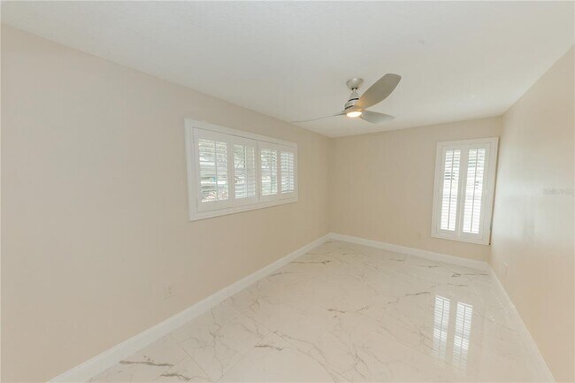 Building Photo - 1624 Sheffield Dr