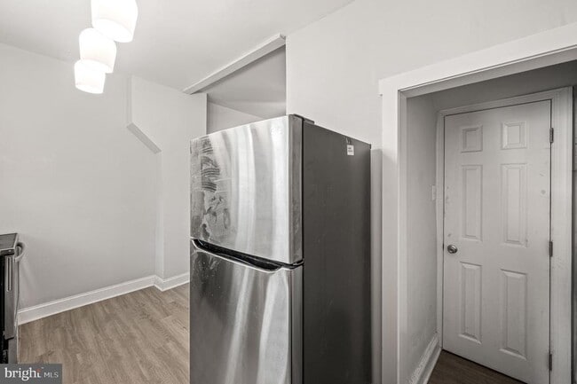 Building Photo - 3103 N Croskey St