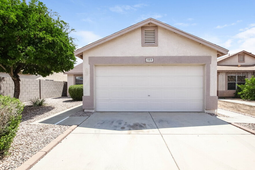 Primary Photo - 11815 W Columbine Dr
