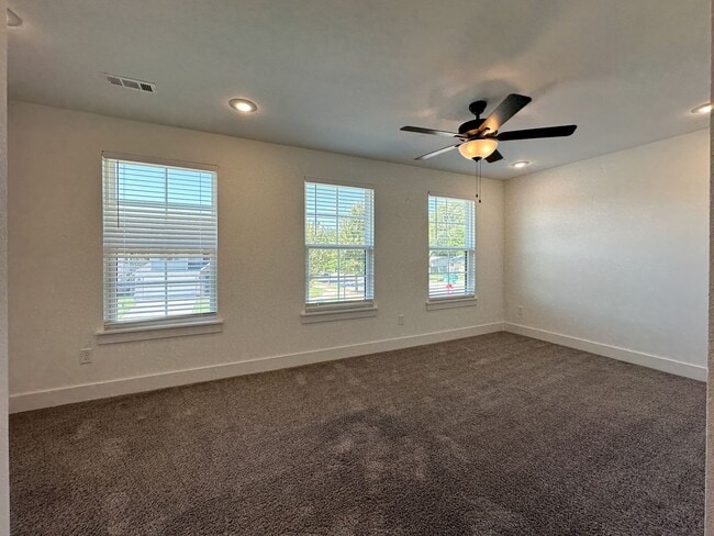 Building Photo - 2196 N Woodlark Ln