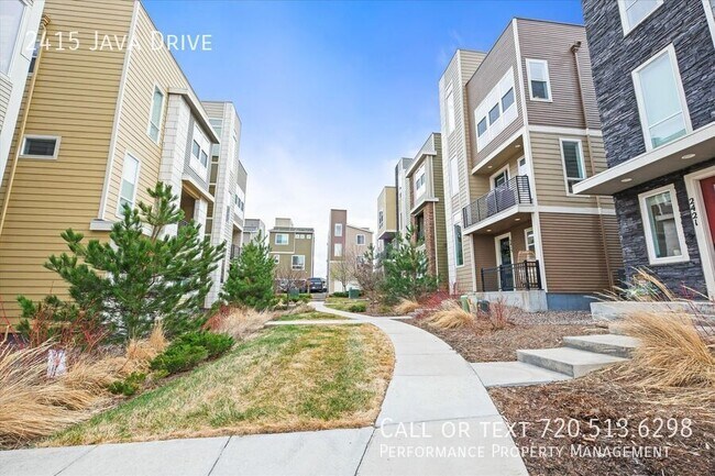 Building Photo - 2415 Java Dr