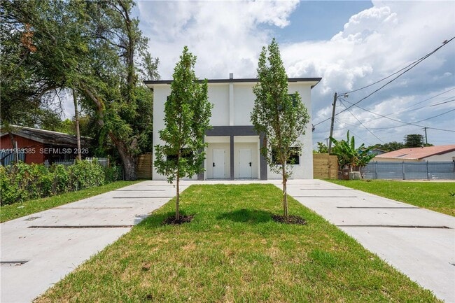 Building Photo - 2121 NW 45th St