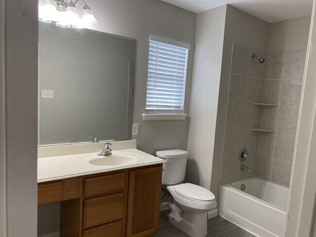 Building Photo - 18739 Naples Ridge Ct