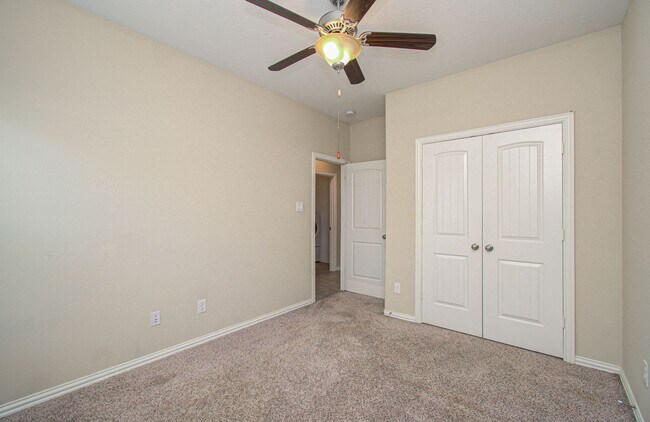 Building Photo - Spacious 4 Bed, 2 Bath Home Zoned to Tomball ISD