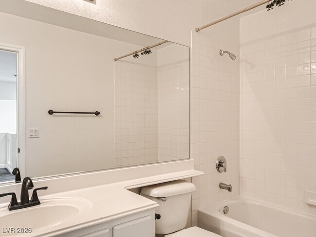 Building Photo - 7764 Howard Dade Ave