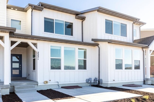 Building Photo - Recently Built Heber City Rental – Bright,...