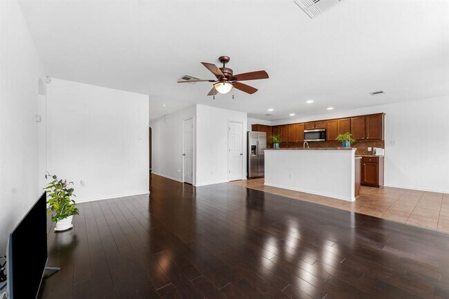 Building Photo - 150 Breccia Cove