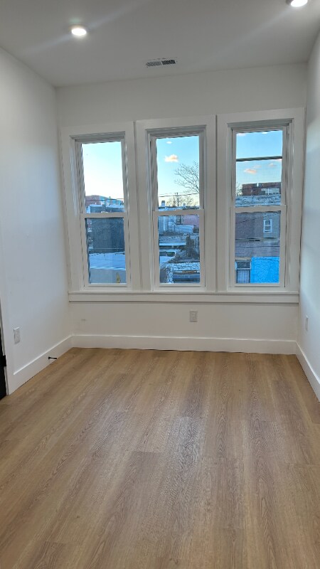 Building Photo - 3327 N American St