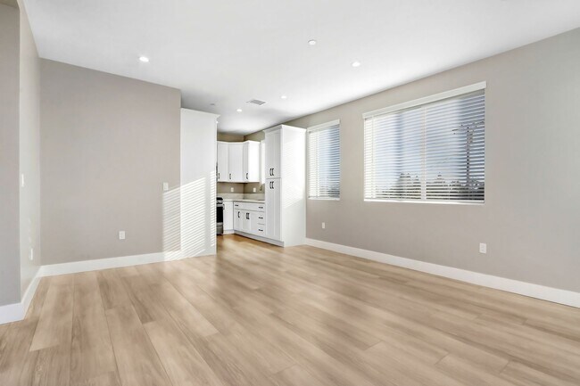 Building Photo - 10261 Tudor Ave