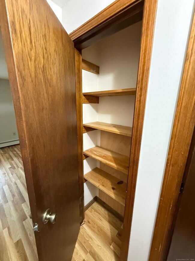 Building Photo - 276 Carriage Way