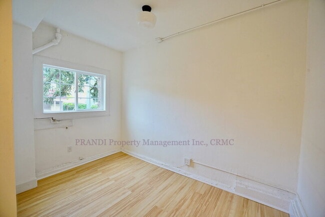 Building Photo - 19 Sentinel Ct