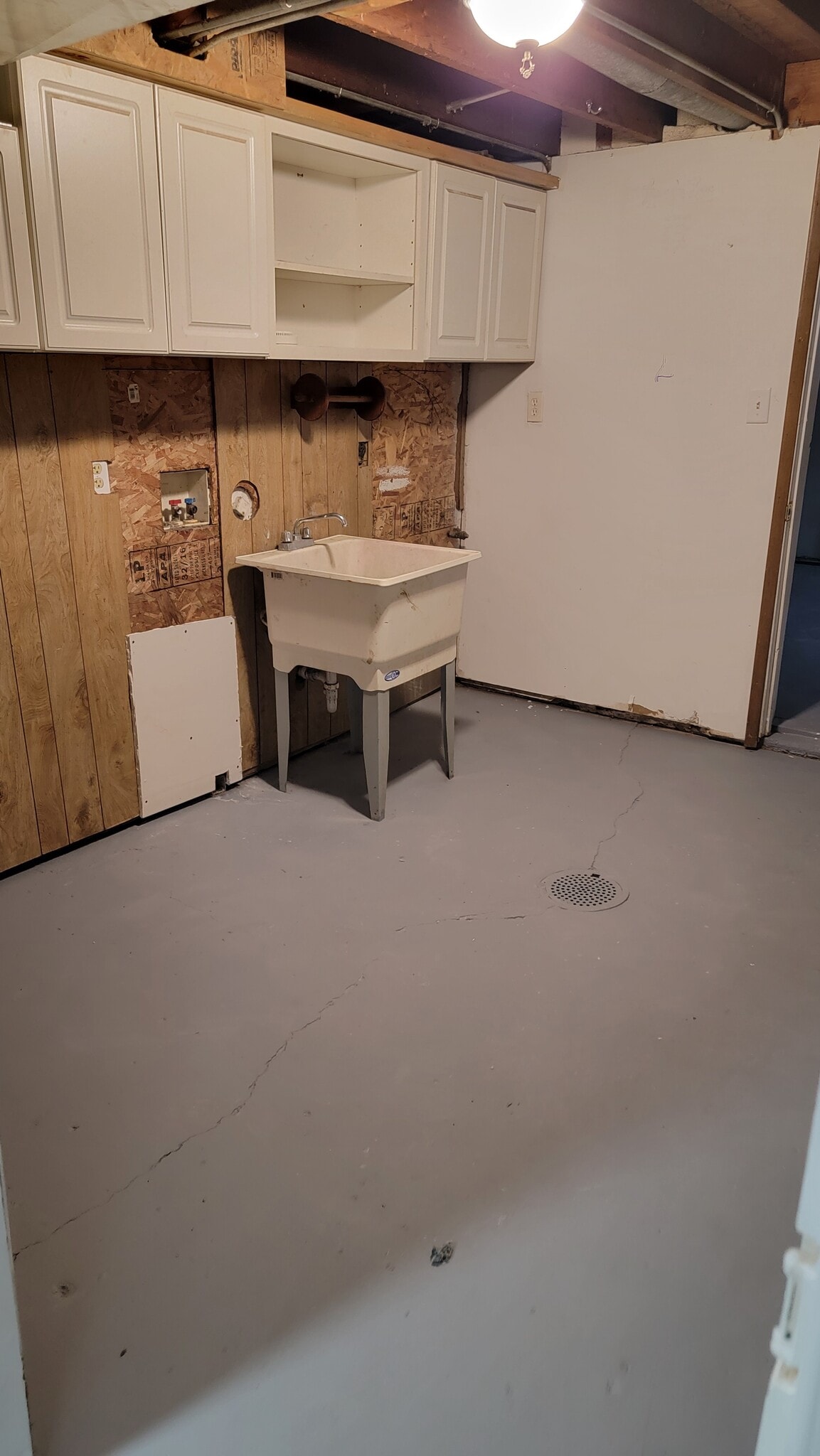 Building Photo - 9 Hillside Ave