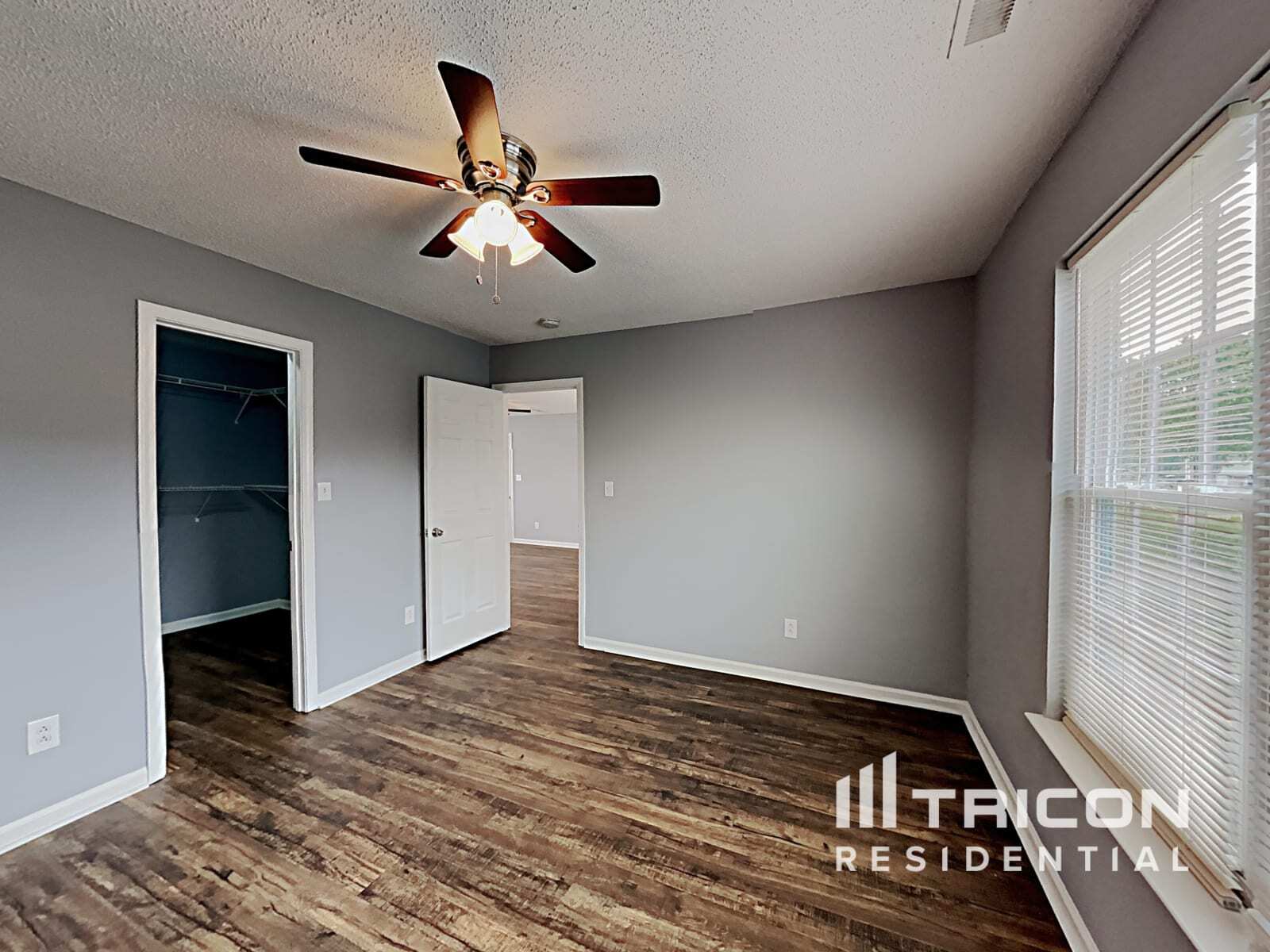 Building Photo - 5814 Coral Ridge Ln