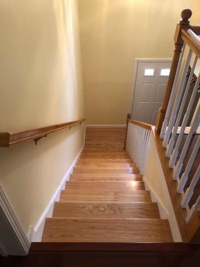 Building Photo - 122 Barbara Ln