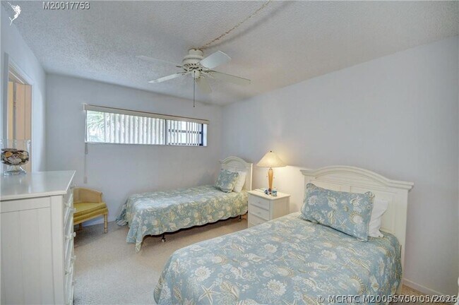Building Photo - 11000 S Ocean Dr