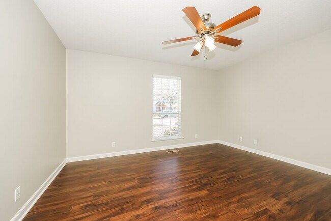 Building Photo - 2651 Battleground Dr