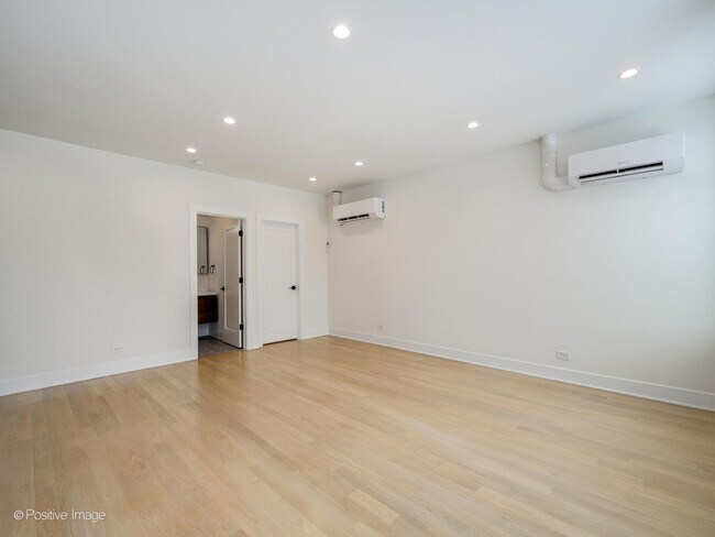 Building Photo - 133-143 Vine Ave