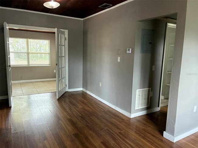 Building Photo - 1555 Michigan Ave