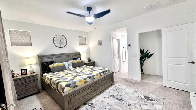 Building Photo - 12823 W Ocotillo Rd