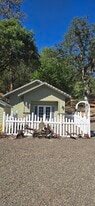 Building Photo - 360 Rene Dr