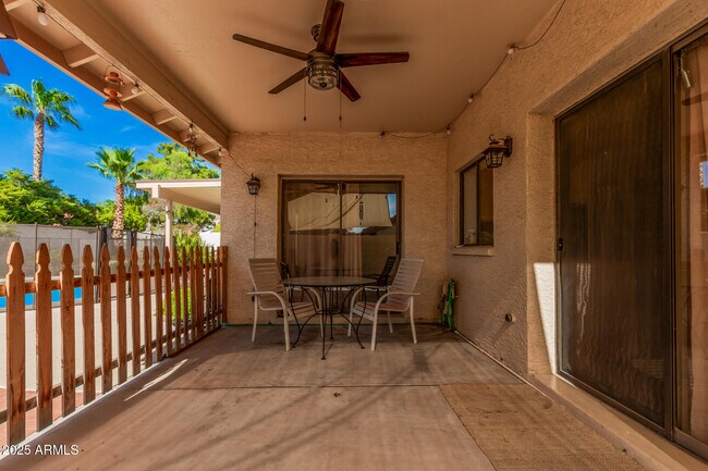 Building Photo - 816 E Forest Hills Dr