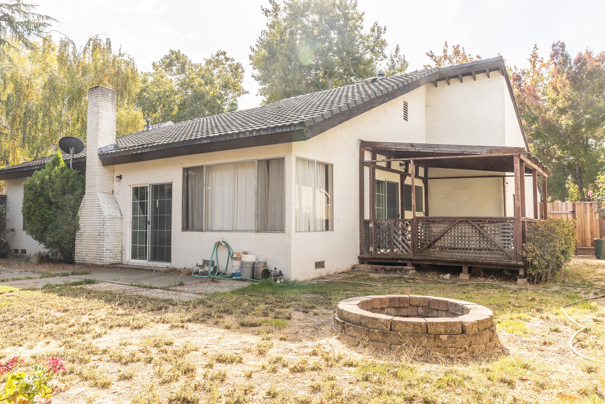 Building Photo - 7084 Via Ramada