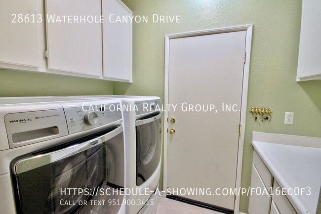 Building Photo - 28613 Waterhole Canyon Dr