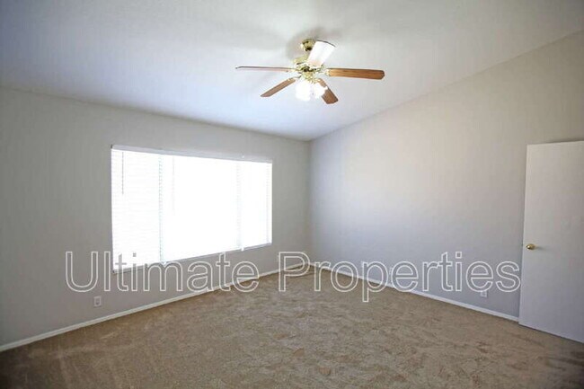 Building Photo - 7816 W Ocotillo Rd