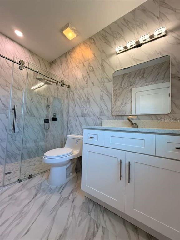 Building Photo - 2 Slate Wood Ct