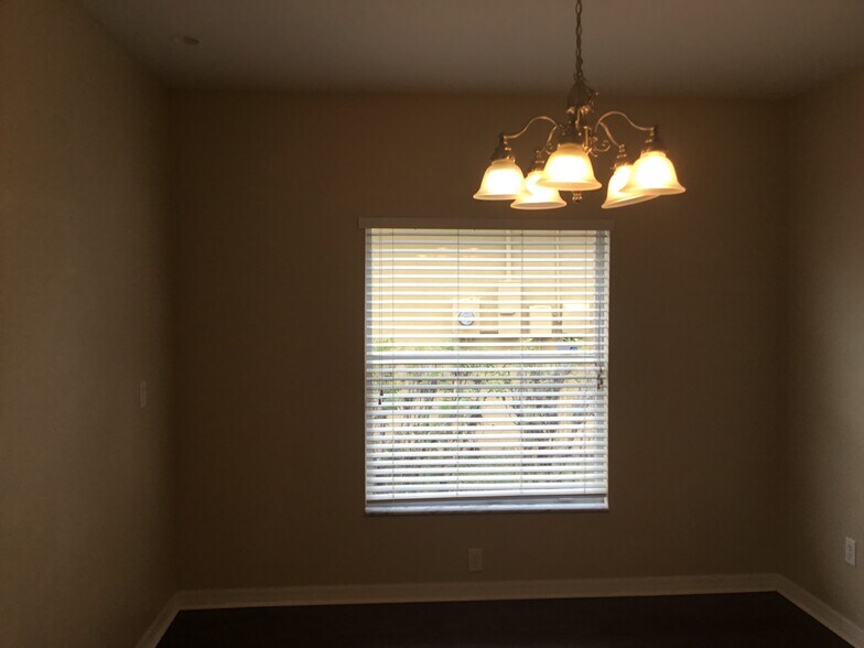 Building Photo - 15407 Telford Spring Dr