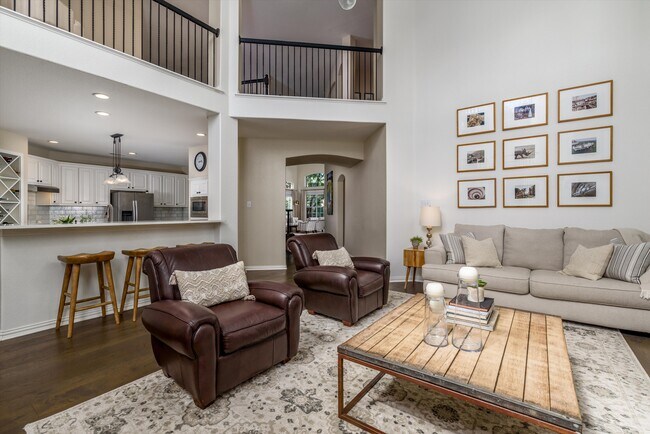 Building Photo - 5055 Navajo Dr