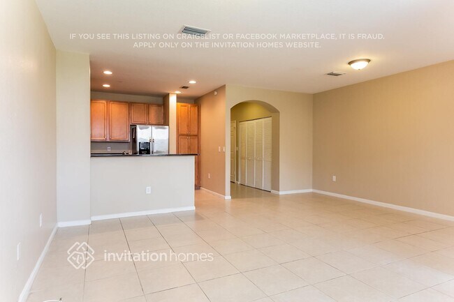 Building Photo - 251 Las Brisas Cir