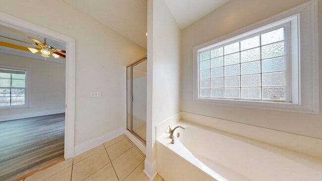 Building Photo - Cloverbrook in Auburn -