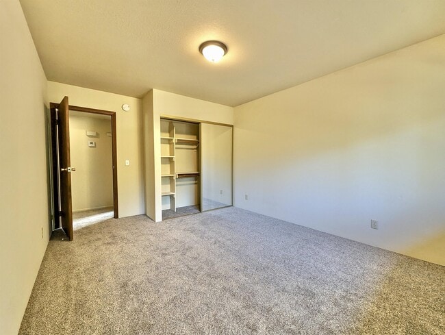 Building Photo - 16481 Tony Ct