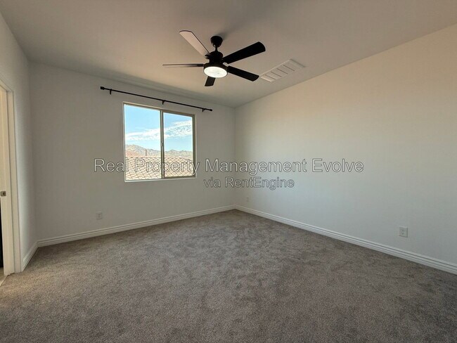 Building Photo - 5352 W Farmhand Dr