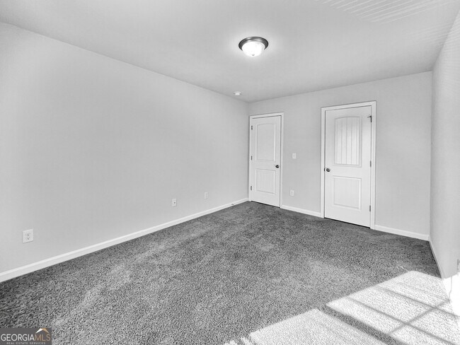 Building Photo - 172 Daisy Cir