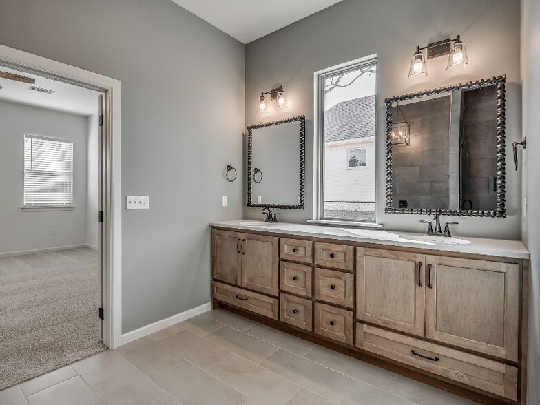 Building Photo - 8322 Robin Wy