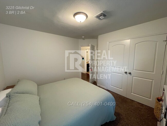 Building Photo - Charming 3/2 bedroom home Located in Lorena